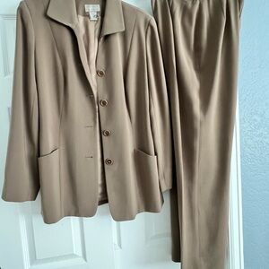 Nordstrom size 12 pant suit. Both jacket and pants are lined.